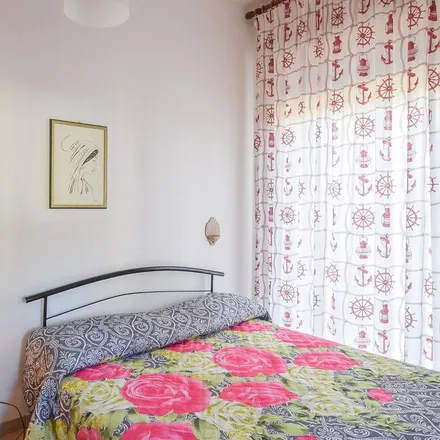 Rent this 2 bed house on Strada Demaniale Marina di Modica-Pisciotto in 97010 Modica RG, Italy