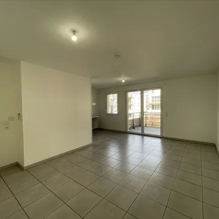 Rent this 3 bed apartment on 9 Rue du Maréchal Foch in 57140 Woippy, France