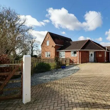 Buy this 4 bed house on Station Road in Owston Ferry, DN9 1AW