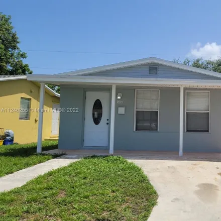 Rent this 2 bed house on 935 West 5th Street in Riviera Beach, FL 33404
