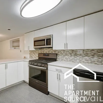 Rent this 2 bed apartment on 1938 N Halsted St
