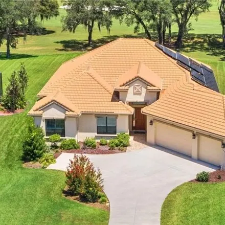 Buy this 4 bed house on 1409 North Eagle Ridge Path in Citrus County, FL 34442