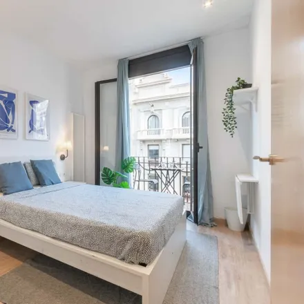 Rent this 4 bed room on Carrer de Muntaner in 08001 Barcelona, Spain