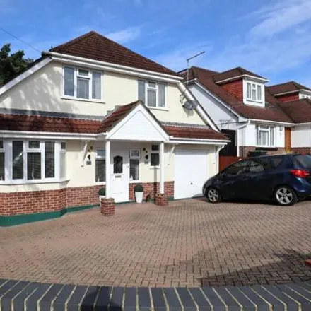 Buy this 5 bed house on Hillcrest Road in Corfe Mullen, BH21 3LX