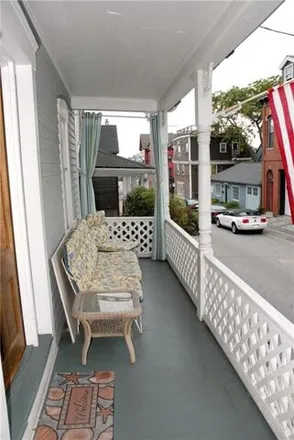 Image 4 - 35 Young Street, Newport, RI 02840, USA - House for rent