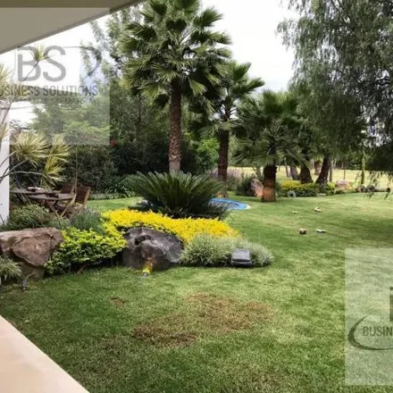 Buy this 4 bed house on 1era de Fresnos in Delegación Félix Osores, 76100 Querétaro