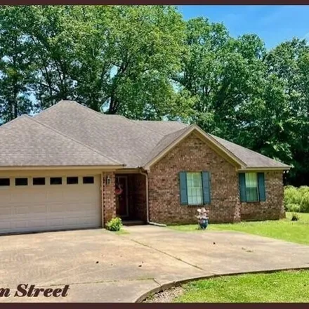 Buy this 3 bed house on 204 Elm Drive in Batesville, MS 38606