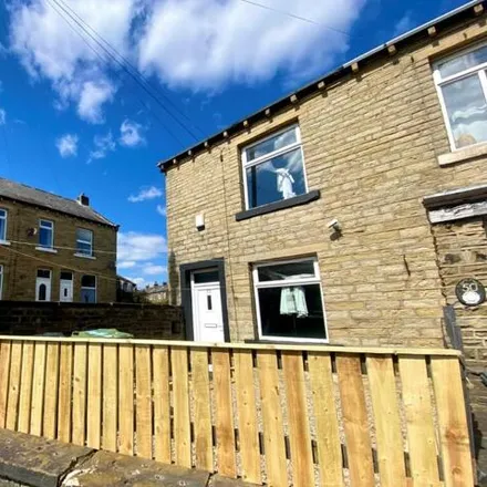 Buy this 1 bed townhouse on Leymoor Road in Longwood, HD3 4SW