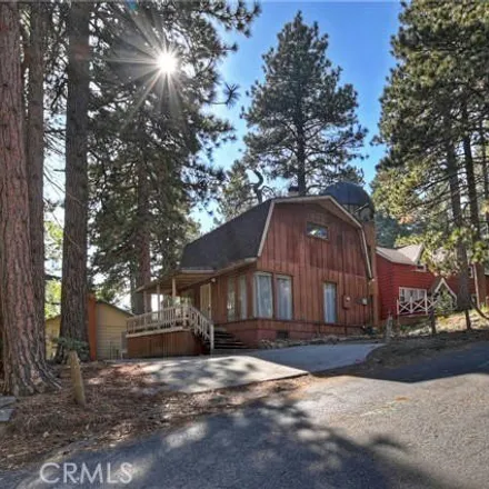 Image 2 - 31881 31595 Luring Pines Drive, Running Springs, CA 92382, USA - House for sale