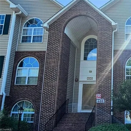 Buy this 2 bed condo on 623 Mill Pond Ct in North Carolina, 27106