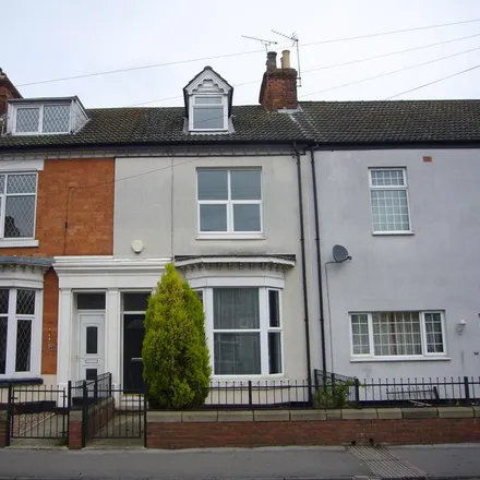 Rent this 3 bed townhouse on Edinburgh Street in Old Goole, DN14 5EH