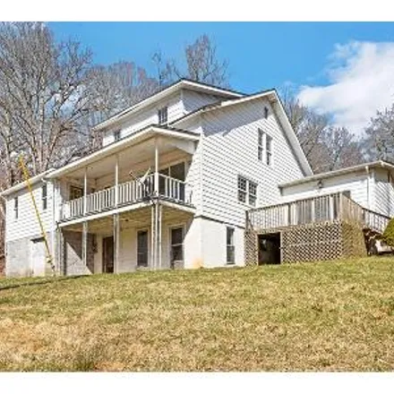 Buy this 4 bed house on Greenbrier Hills Golf Club in Greenbrier Avenue, Rainelle