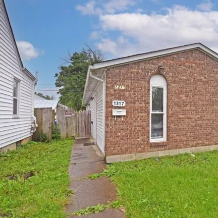 Buy this 3 bed house on 1329 Goodman Avenue in Edgewood, Hamilton