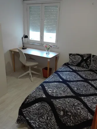 Rent this 4 bed room on Associação Reto Esperança in Rua Padre Francisco Álvares 1, 1500-093 Lisbon