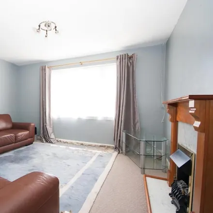 Image 3 - Pound Close, Lyneham, SN15 4PJ, United Kingdom - Apartment for rent