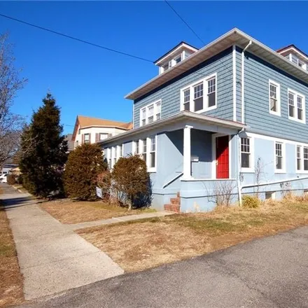 Rent this 3 bed house on 451 Beach Avenue in Village of Mamaroneck, NY 10543