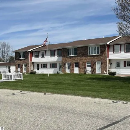 Buy this 2 bed condo on 1461 Fairway Drive in Lake Isabella, Sherman Township