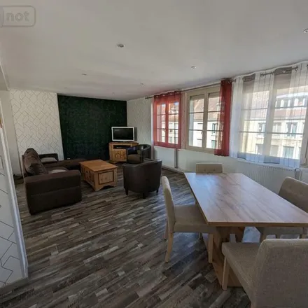 Rent this 3 bed apartment on 9 Rue du Sonsois in 21400 Châtillon-sur-Seine, France
