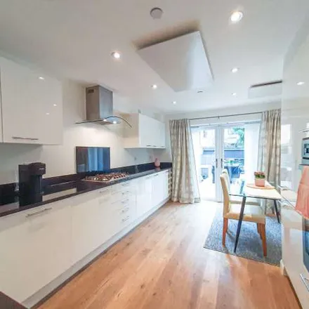 Rent this 3 bed apartment on 2 Mace Close in London, E1W 2JB