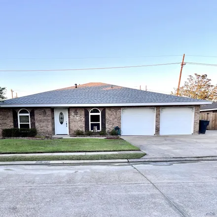 Buy this 4 bed house on 214 Denning Drive in Houma, LA 70360