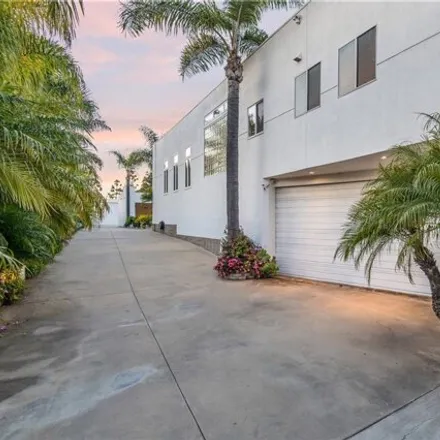 Image 9 - 20301 SW Cypress St, Newport Beach, California, 92660 - House for sale