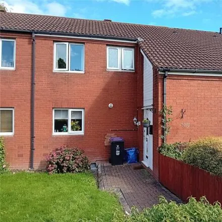 Buy this 3 bed townhouse on Hollybirch Grove in Telford, TF2 9QG