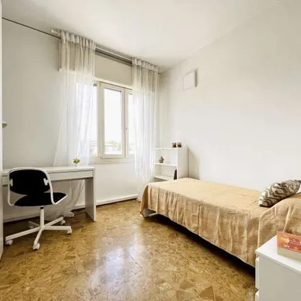Image 7 - Via Francesco Robortello, 35126 Padua PD, Italy - Apartment for rent