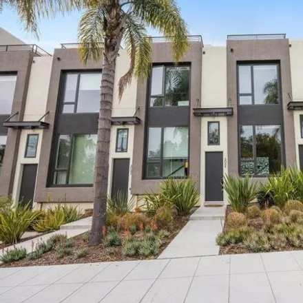 Buy this 2 bed house on 515 Hawthorn Street in San Diego, CA 92101