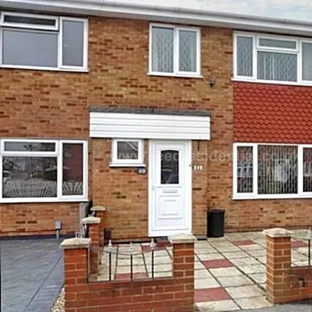 Rent this 3 bed townhouse on unnamed road in Canvey Island, SS8 9YG