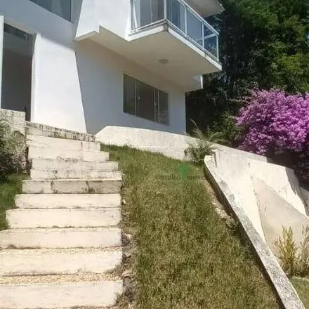 Rent this 4 bed house on Rua Vivendas Santo Antônio in Albuquerque, Teresópolis - RJ