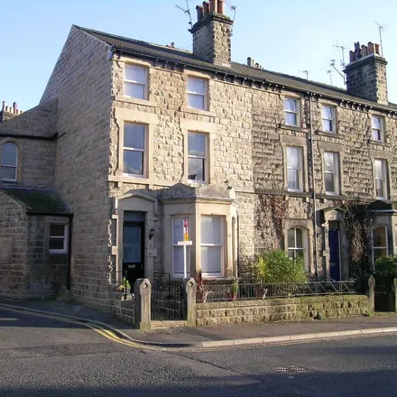 Rent this 2 bed apartment on Back Granville Road in Harrogate, HG1 1DW