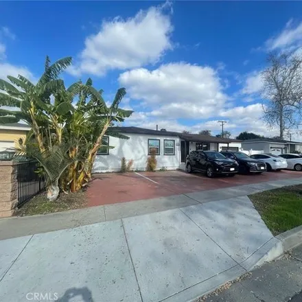 Buy this 4 bed house on 1105 East Walnut Avenue in Fullerton, CA 92831