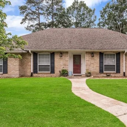 Buy this 4 bed house on 1421 Green Briar Dr in Huntsville, Texas