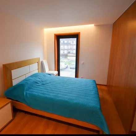 Rent this 2 bed apartment on Travessa do Ribeiro in 4200-330 Porto, Portugal