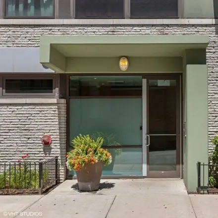 Rent this 2 bed condo on Trio in West Wayman Street, Chicago