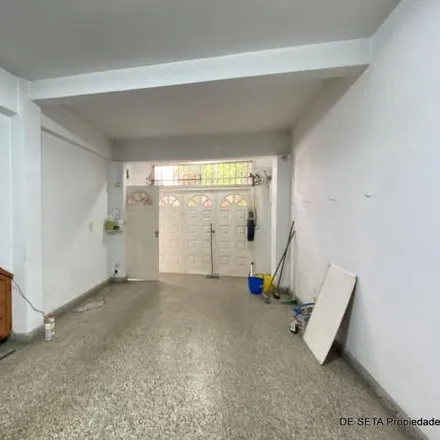 Buy this 4 bed house on Guaminí 5573 in Villa Riachuelo, C1439 COV Buenos Aires