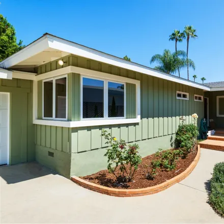 Image 2 - 3520 Mountain View Avenue, Los Angeles, CA 90066, USA - House for rent