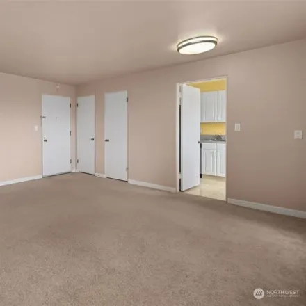 Image 7 - 1800 Taylor Avenue North, Seattle, WA 98109, USA - Apartment for rent