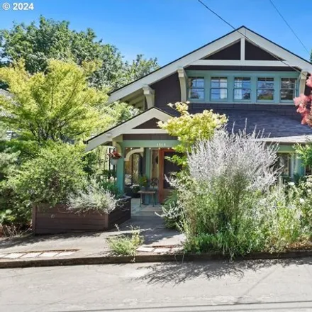 Image 1 - 1464 SW Davenport St, Portland, Oregon, 97201 - House for sale