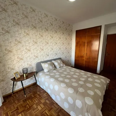 Rent this 4 bed apartment on unnamed road in 2625-193 Póvoa de Santa Iria, Portugal