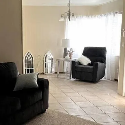 Rent this 5 bed house on Hanford in CA, 93230