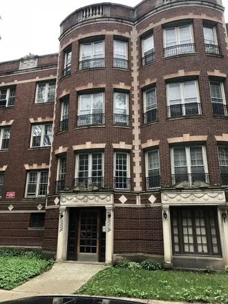 Image 1 - 2201-2215 East 70th Place, Chicago, IL 60649, USA - House for sale