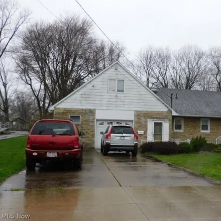 Buy this 4 bed house on 5899 Shepard Road in Ashtabula County, OH 44004