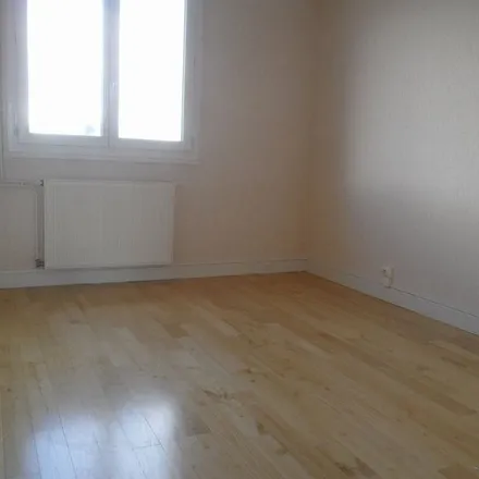 Rent this 3 bed apartment on 9 Rue Louis Rolland in 18000 Bourges, France