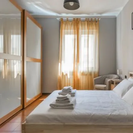 Rent this 2 bed apartment on Via Luisa Sanfelice in 10, 20137 Milan MI