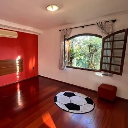 Rent this 6 bed house on Rua Doutor Milton Garcia Gomes in Jardim Isaura, Sorocaba - SP
