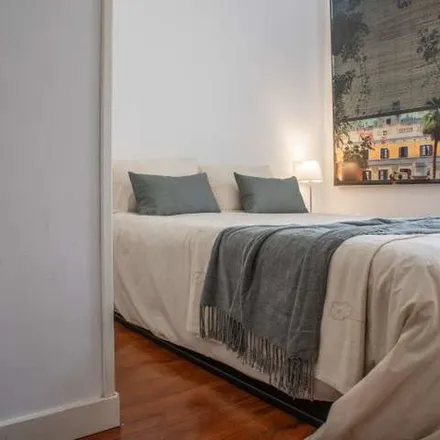 Image 5 - Calle de la Milagrosa, 28011 Madrid, Spain - Apartment for rent