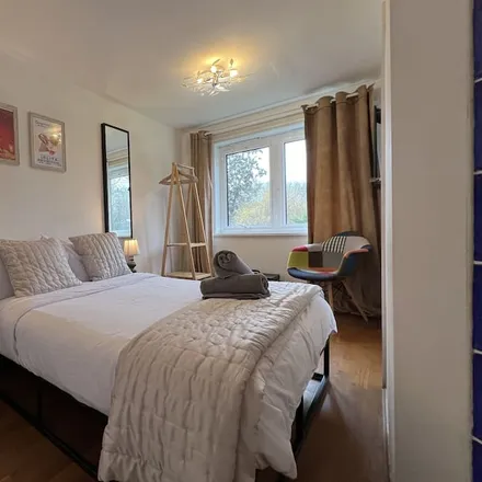 Rent this 2 bed apartment on London in NW2 4BQ, United Kingdom