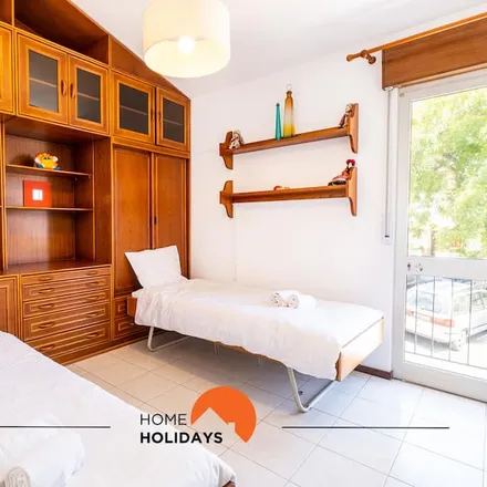 Rent this 3 bed house on 8200-005 Distrito de Évora