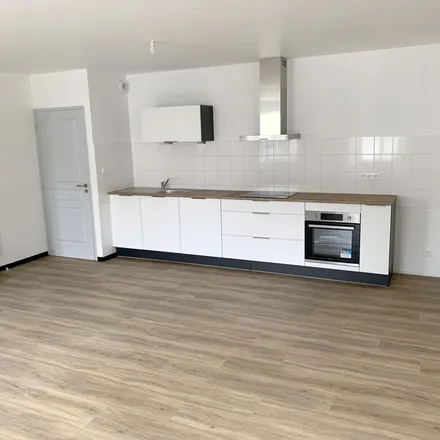 Rent this 3 bed apartment on La Maison de Ma Région in Place de la Capelle, 12100 Millau